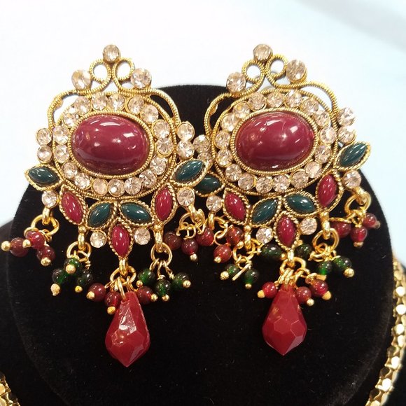 Bollywood Style Glamorous Bridal/ Party Royal - Picture 2 of 3